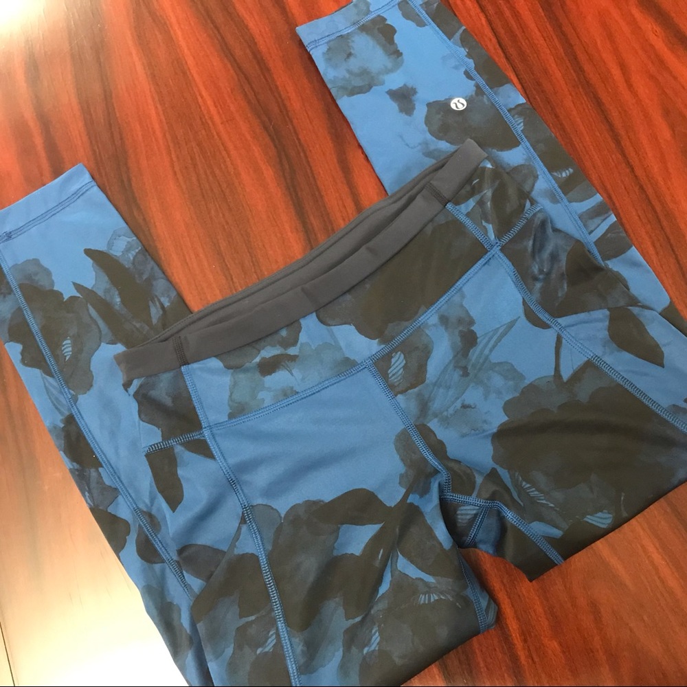 Lululemon Cropped Running Pants